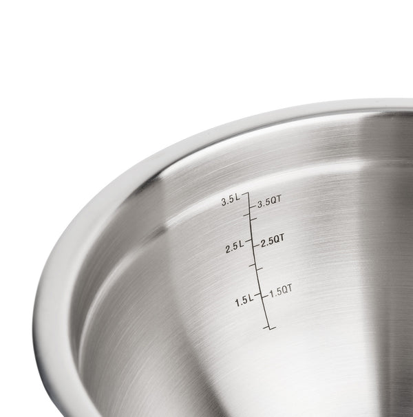 Stainless steel and silicone bowl with lid